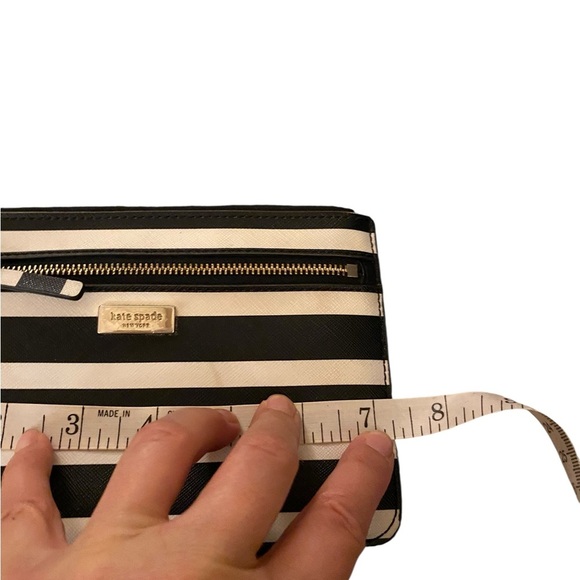 Kate Spade New York Tinie Wristlet Shore Street Sailing Black White preppy chic - Picture 10 of 11